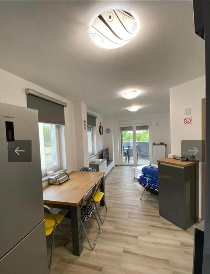 Apartmani Jedro ชิโล ภายนอก รูปภาพ