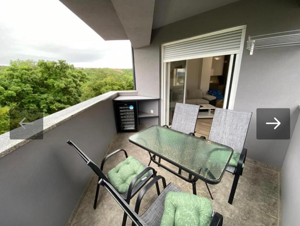Apartmani Jedro ชิโล ภายนอก รูปภาพ